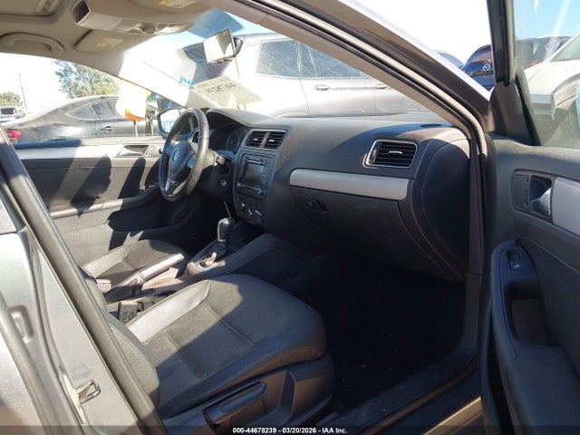 2012 Volkswagen Jetta 2.0l Tdi მანქანა იყიდება აუქციონზე, vin: 3VWLL7AJ7CM428229, აუქციონის ნომერი: 44678239