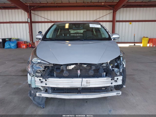 Toyota Prius Four Touring 2016 JTDKARFU4G3022550 Image 13