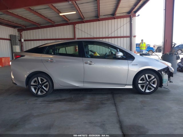 Toyota Prius Four Touring 2016 JTDKARFU4G3022550 Image 14