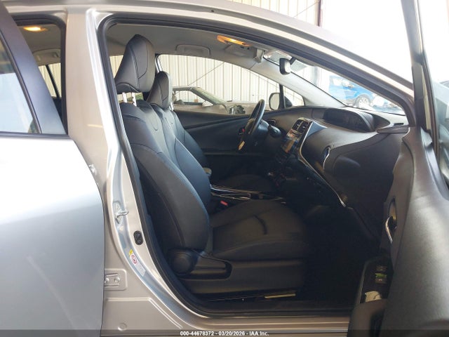 Toyota Prius Four Touring 2016 JTDKARFU4G3022550 Image 5