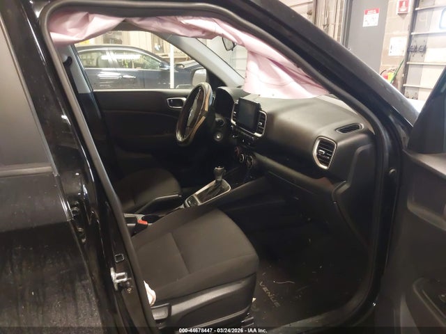44678447 :رقم المزاد ، KMHRB8A32MU067699 vin ، 2021 Hyundai Venue Essential Auto Ivt مزاد بيع