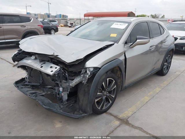 44678477 :رقم المزاد ، JTHP3JBHXL2021301 vin ، 2020 Lexus Ux 200 مزاد بيع