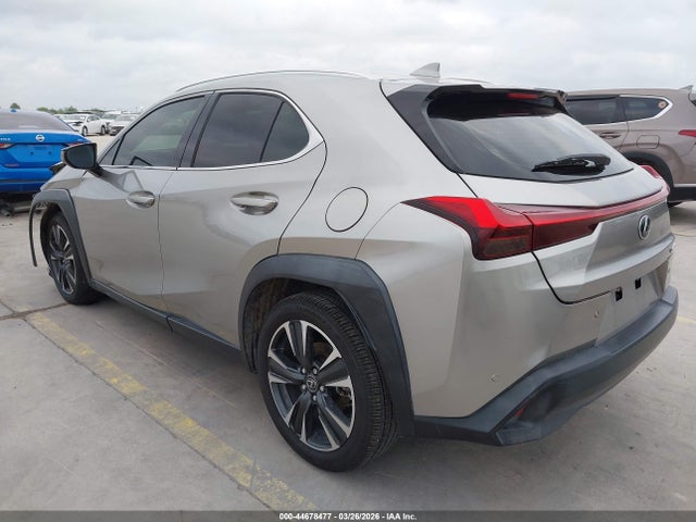 44678477 :رقم المزاد ، JTHP3JBHXL2021301 vin ، 2020 Lexus Ux 200 مزاد بيع