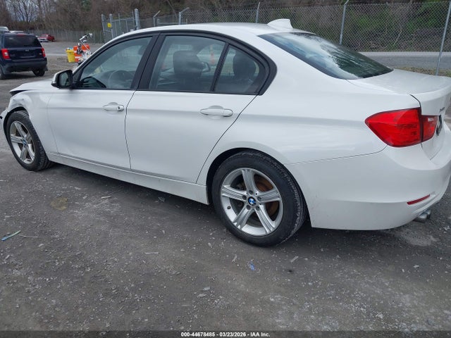 2015 Bmw 328i Xdrive მანქანა იყიდება აუქციონზე, vin: WBA3B3G58FNT18726, აუქციონის ნომერი: 44678485