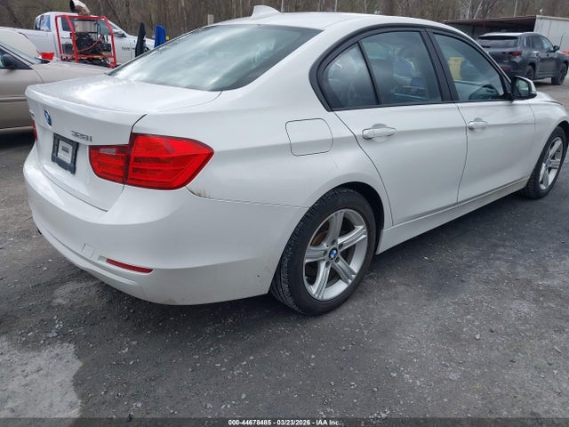 2015 Bmw 328i Xdrive მანქანა იყიდება აუქციონზე, vin: WBA3B3G58FNT18726, აუქციონის ნომერი: 44678485