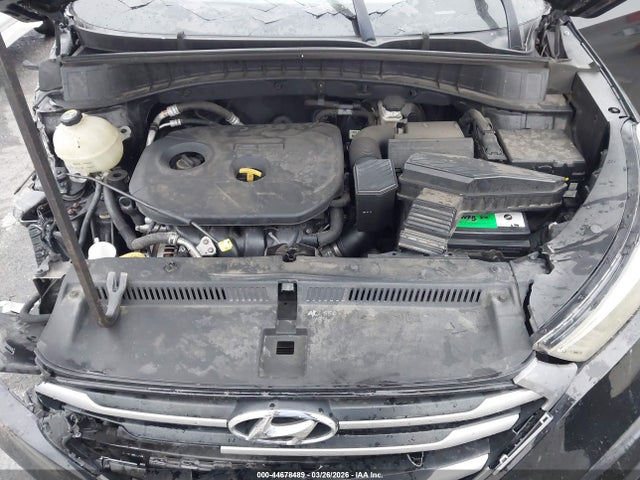 KM8J33A46HU268310 Hyundai TUCSON SE