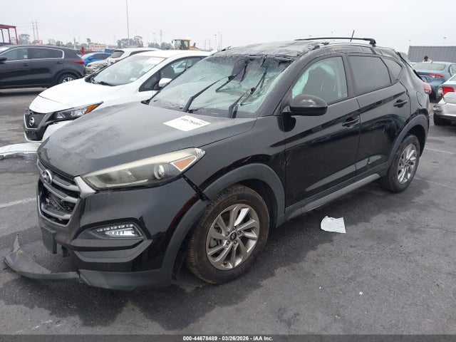 KM8J33A46HU268310 Hyundai TUCSON SE