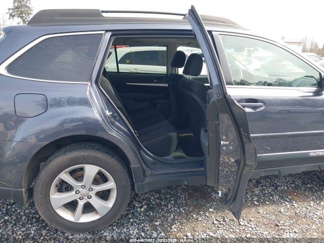 4S4BRBDC1E3300209 Subaru Outback 2.5i Premium