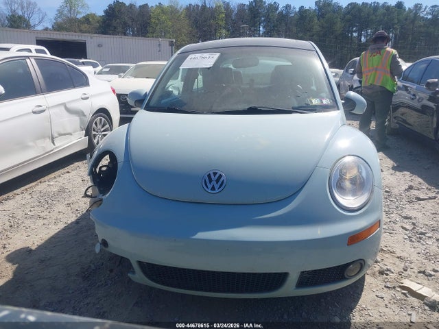 44678615 :رقم المزاد ، 3VWRG3AG1AM028790 vin ، 2010 Volkswagen New Beetle 2.5l Final Edition مزاد بيع