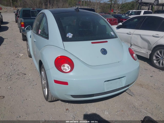 44678615 :رقم المزاد ، 3VWRG3AG1AM028790 vin ، 2010 Volkswagen New Beetle 2.5l Final Edition مزاد بيع