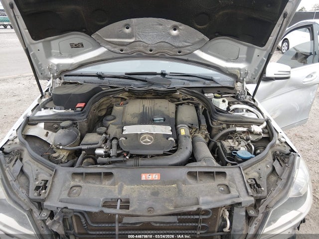 Продажа на аукционе авто 2012 Mercedes-benz C 250 Sport, vin: WDDGF4HB6CR212675, номер лота: 44678618