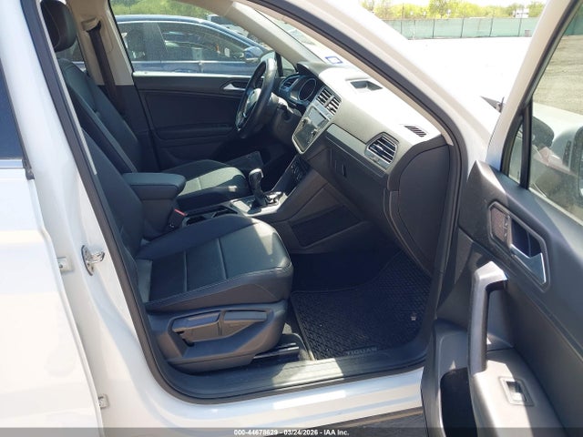Aukcja sprzedaży 2021 Volkswagen Tiguan 2.0t Se/2.0t Se R-line Black/2.0t Sel, vin: 3VV3B7AX0MM030261, numer aukcji: 44678629