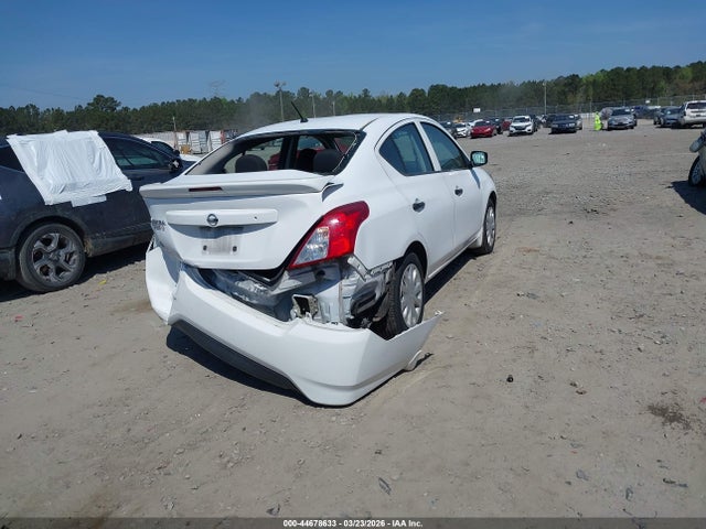3N1CN7AP7JL816956 Nissan Versa 1.6 S+