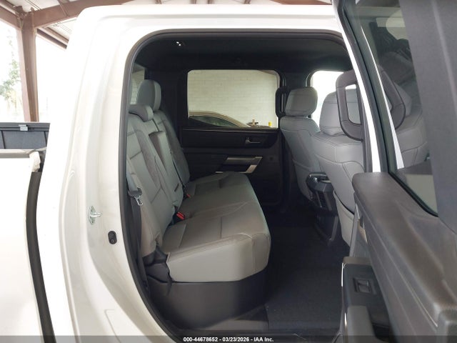 Toyota Tundra Sr5 2025 5TFLA5DB8SX295524 Image 8