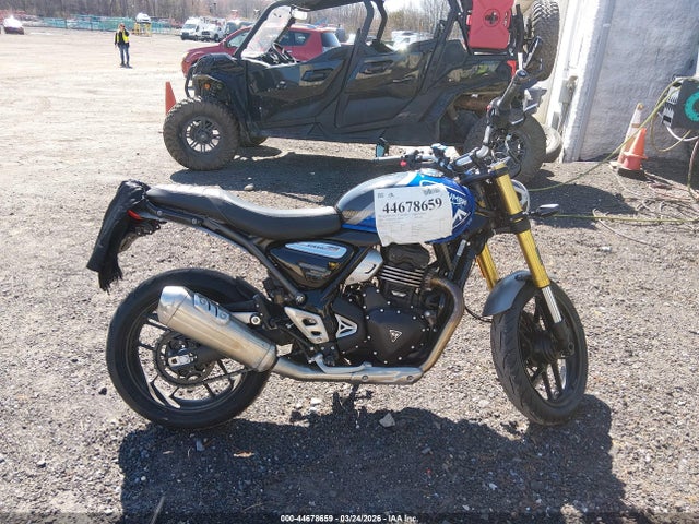 2024 Triumph Motorcycle Speed 400 მანქანა იყიდება აუქციონზე, vin: SMTT127Y5RNA12893, აუქციონის ნომერი: 44678659