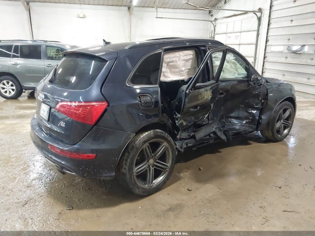 44678666 :رقم المزاد ، WA1DKAFP4CA083981 vin ، 2012 Audi Q5 3.2 Premium Plus مزاد بيع