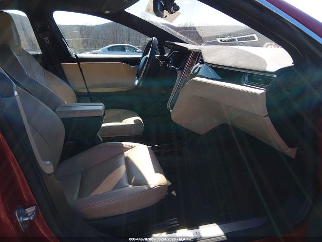 2015 TESLA MODEL S 5YJSA1H20FF093565 Photo 4
