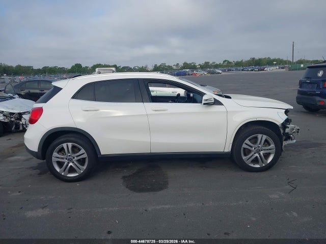 44678725 :رقم المزاد ، W1NTG4EBXLU040151 vin ، 2020 Mercedes-benz Gla 250 مزاد بيع