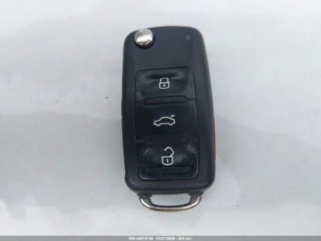 44678756 :رقم المزاد ، 3VWD17AJ5GM236811 vin ، 2016 Volkswagen Jetta 1.8t Sport مزاد بيع