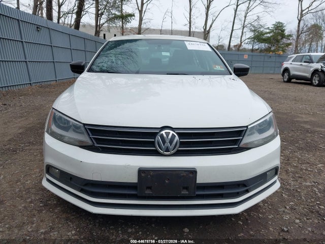 44678756 :رقم المزاد ، 3VWD17AJ5GM236811 vin ، 2016 Volkswagen Jetta 1.8t Sport مزاد بيع