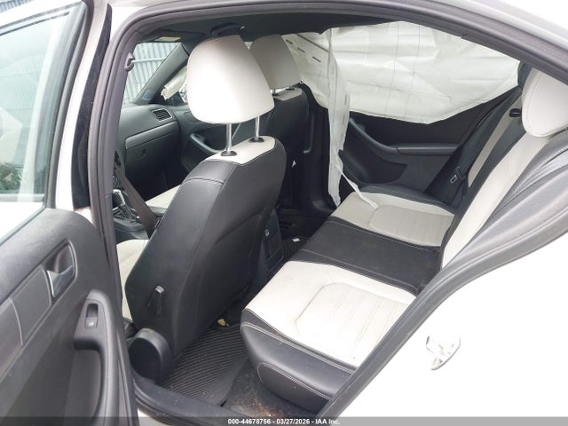 44678756 :رقم المزاد ، 3VWD17AJ5GM236811 vin ، 2016 Volkswagen Jetta 1.8t Sport مزاد بيع