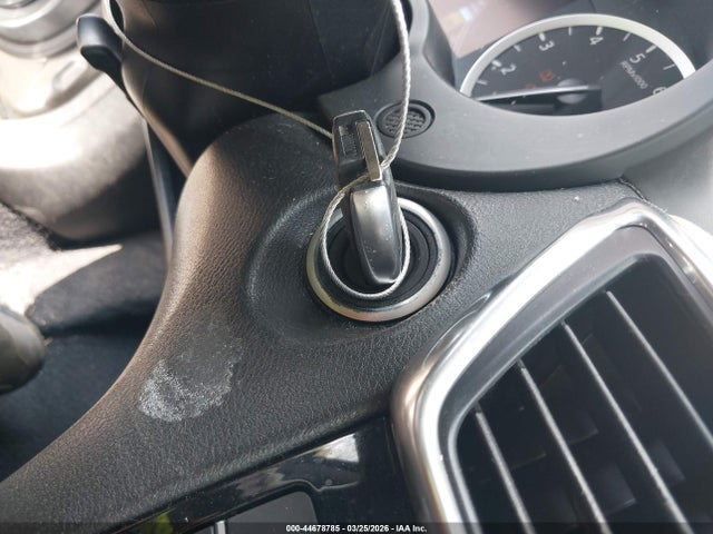 2017 INFINITI QX30 SJKCH5CP3HA020306 Photo 10