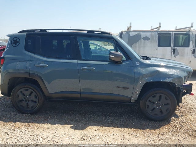 2017 Jeep Renegade Deserthawk 4x4 მანქანა იყიდება აუქციონზე, vin: ZACCJBCBXHPE82629, აუქციონის ნომერი: 44678793