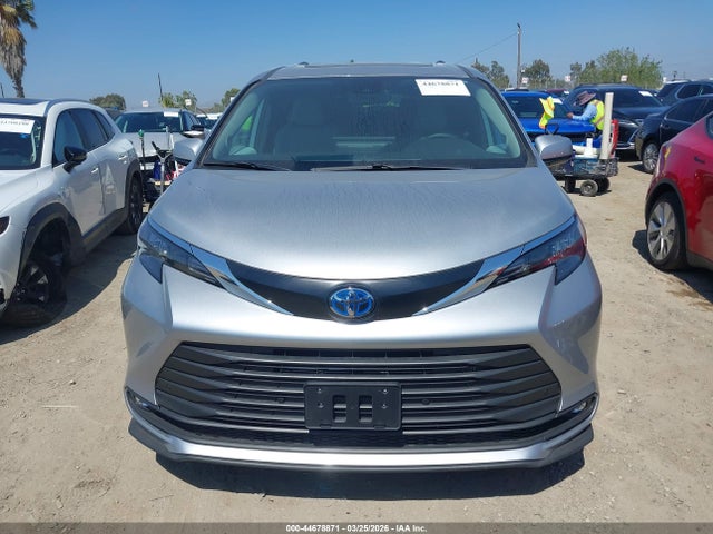 5TDJRKECXSS284438 Toyota SIENNA XLE