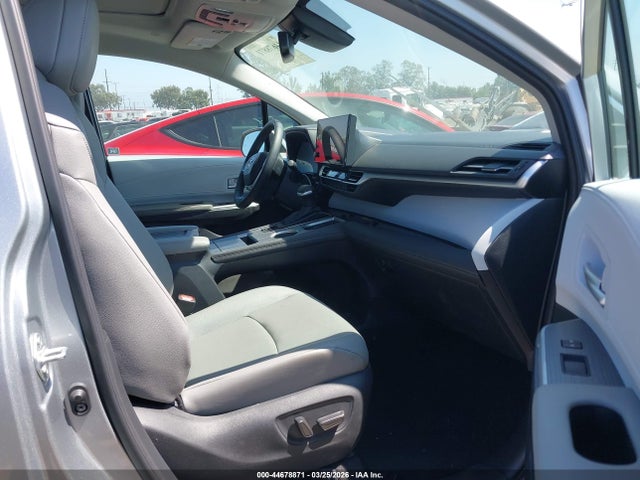 5TDJRKECXSS284438 Toyota SIENNA XLE