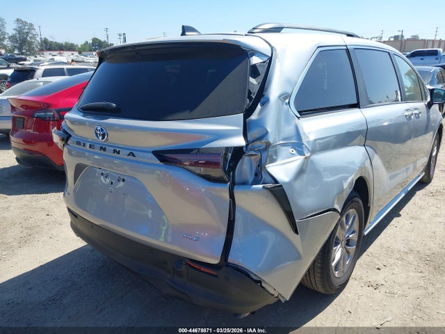 5TDJRKECXSS284438 Toyota SIENNA XLE
