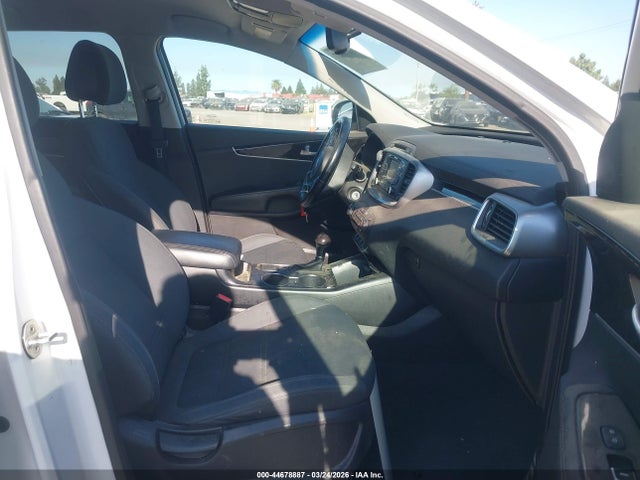 5XYPG4A38GG032435 KIA Sorento 2.4l Lx
