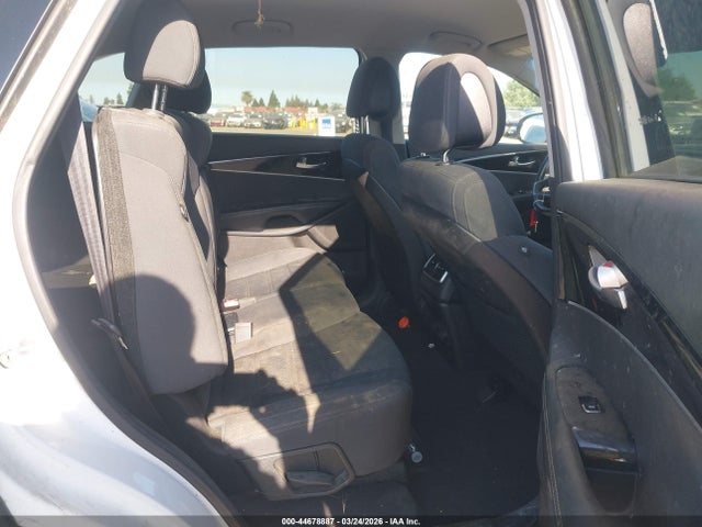 5XYPG4A38GG032435 KIA Sorento 2.4l Lx