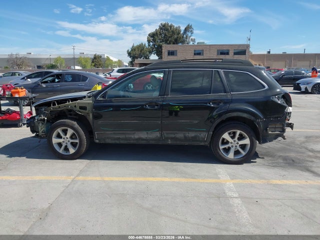 44678888 :رقم المزاد ، 4S4BRCLC6E3252746 vin ، 2014 Subaru Outback 2.5i Limited مزاد بيع