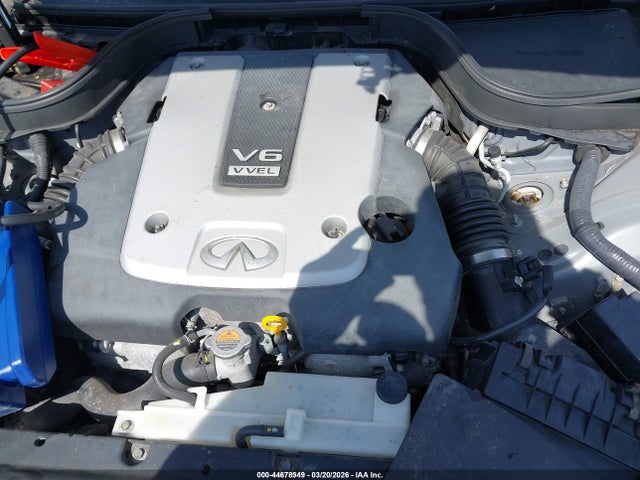 44678949 :رقم المزاد ، JN1CV6AR8FM650603 vin ، 2015 Infiniti Q40 مزاد بيع