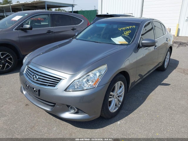 44678949 :رقم المزاد ، JN1CV6AR8FM650603 vin ، 2015 Infiniti Q40 مزاد بيع