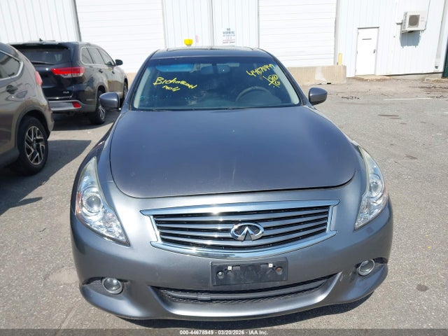 44678949 :رقم المزاد ، JN1CV6AR8FM650603 vin ، 2015 Infiniti Q40 مزاد بيع