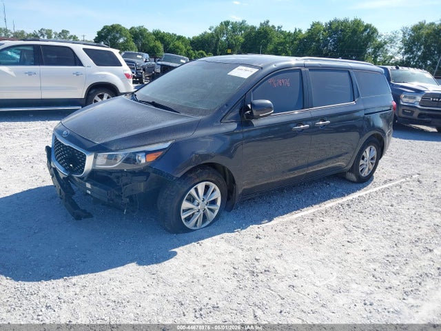 KIA SEDONA LX 2016 KNDMB5C19G6200959 Image 2
