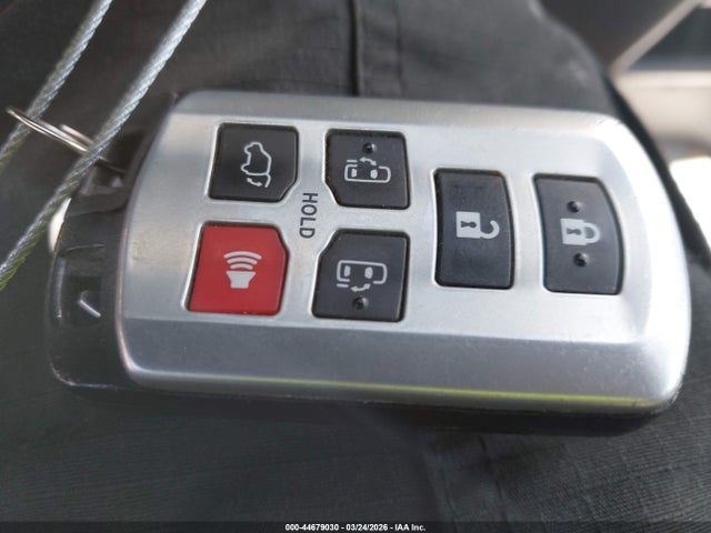 2019 TOYOTA SIENNA 5TDYZ3DC2KS966378 Photo 10