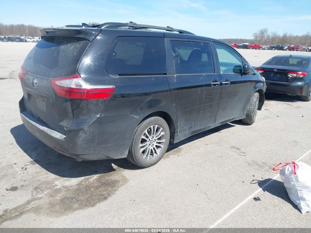 2019 TOYOTA SIENNA 5TDYZ3DC2KS966378 Photo 3