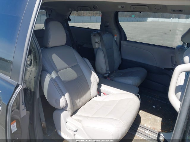2019 TOYOTA SIENNA 5TDYZ3DC2KS966378 Photo 7