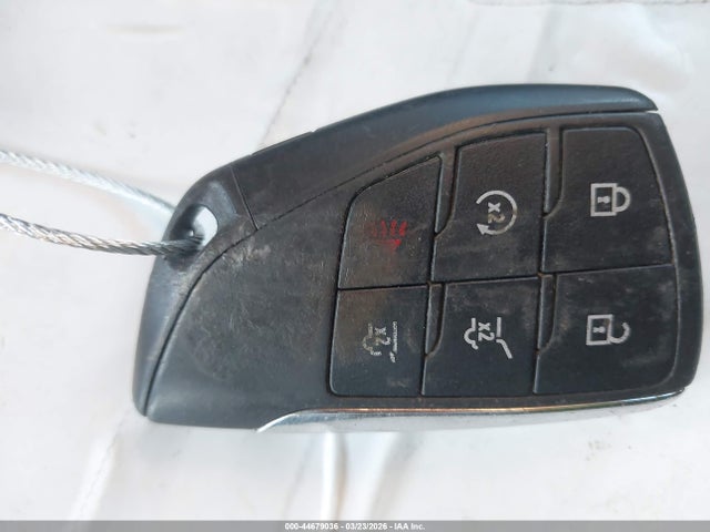 44679036 :رقم المزاد ، 1GNSCCKD6NR193055 vin ، 2022 Chevrolet Suburban 2wd Lt مزاد بيع