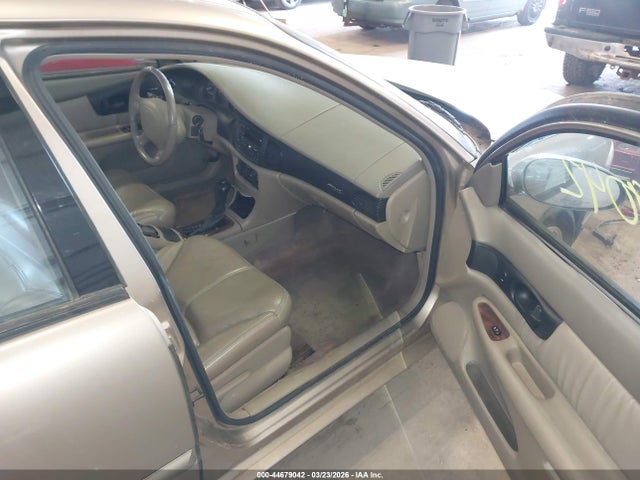 44679042 :رقم المزاد ، 2G4WB52K2W1502985 vin ، 1998 Buick Regal Ls مزاد بيع