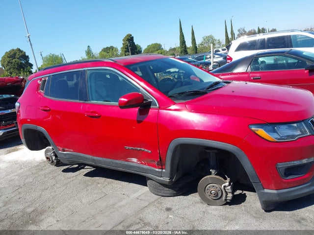 2020 Jeep Compass Sun And Wheel Fwd მანქანა იყიდება აუქციონზე, vin: 3C4NJCBB7LT154909, აუქციონის ნომერი: 44679049