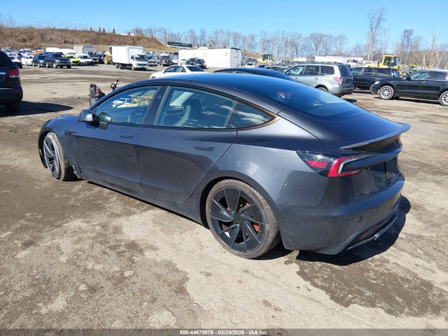 Продаж на аукціоні авто 2024 Tesla Model 3 Performance All-wheel Drive, vin: 5YJ3E1ET2RF824605, номер лоту: 44679076