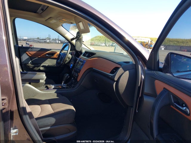 2015 CHEVROLET TRAVERSE 1GNKRGKD8FJ181382 Photo 4