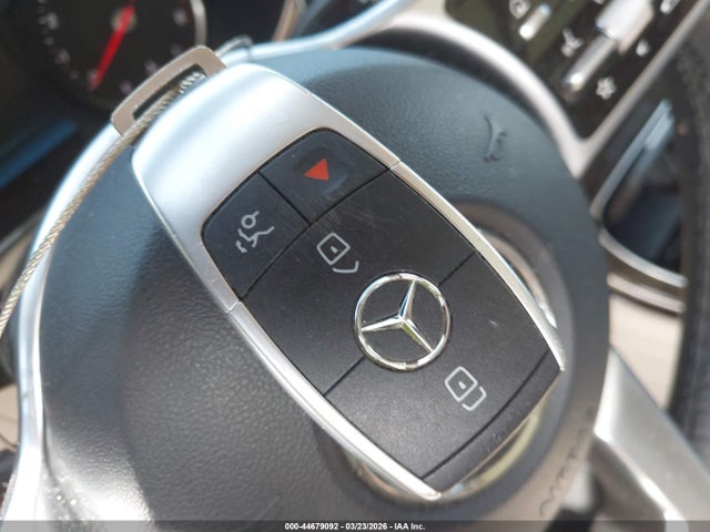 2022 Mercedes-benz Glc 300 Suv მანქანა იყიდება აუქციონზე, vin: W1N0G8DB8NV336309, აუქციონის ნომერი: 44679092
