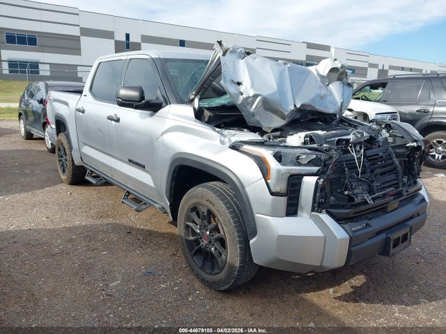 44679100 :رقم المزاد ، 5TFLA5DB5PX095546 vin ، 2023 Toyota Tundra Sr5 مزاد بيع