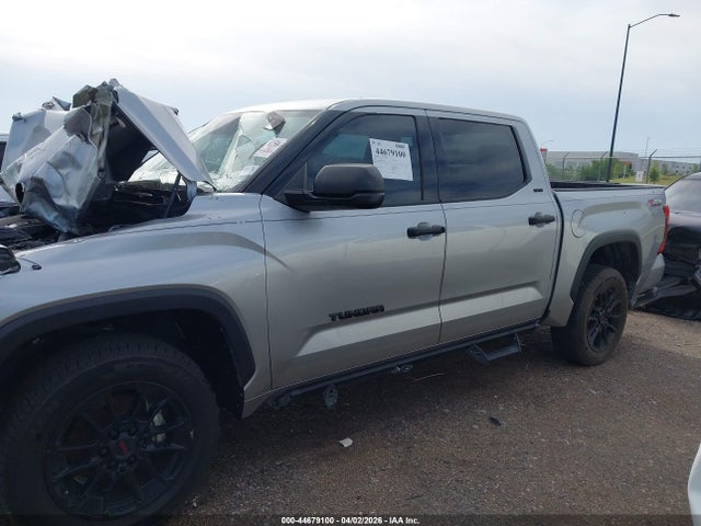 44679100 :رقم المزاد ، 5TFLA5DB5PX095546 vin ، 2023 Toyota Tundra Sr5 مزاد بيع