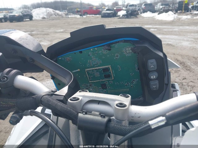 SN1TLP8R1PC199890 Polaris Switchback 850