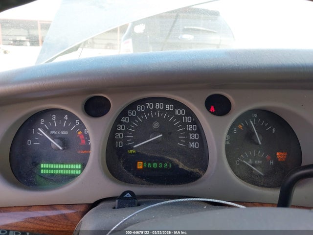 44679122 :رقم المزاد ، 1G4HP54K0YU217636 vin ، 2000 Buick Lesabre Custom مزاد بيع
